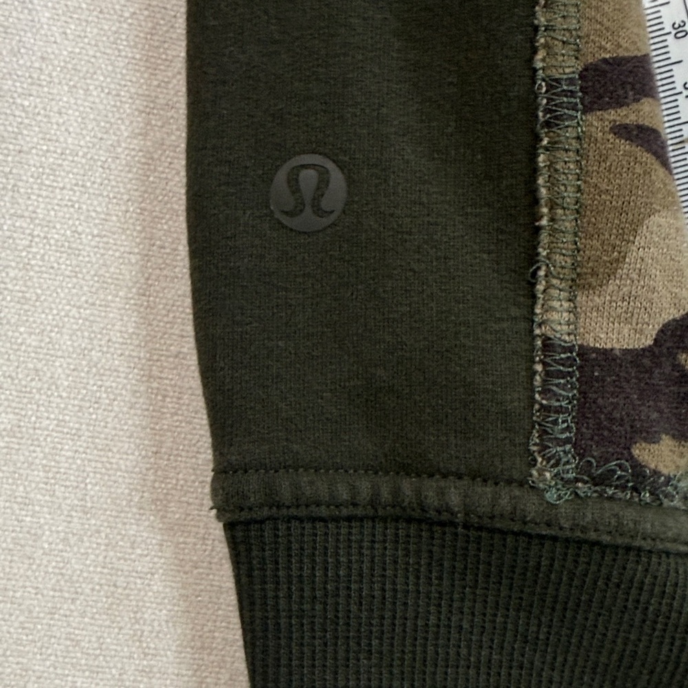 lululemon athletica Dark Green Hoodie - Picture 7 of 10